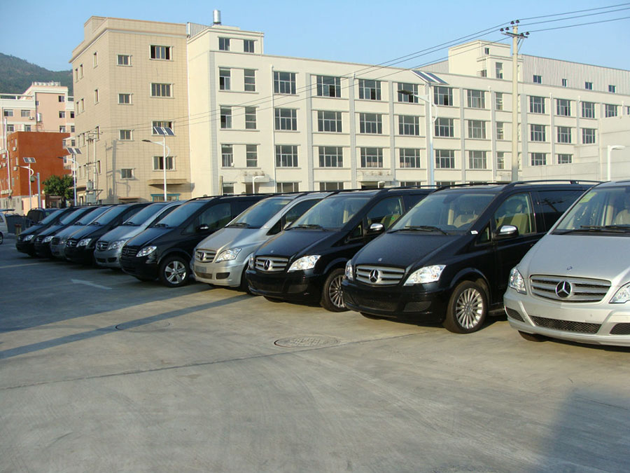 奔馳唯亞諾車(chē)隊